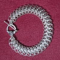 Chainmail armband, patroon viperscale