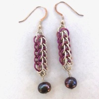 Oorbellen, chainmail, zilver en niobium